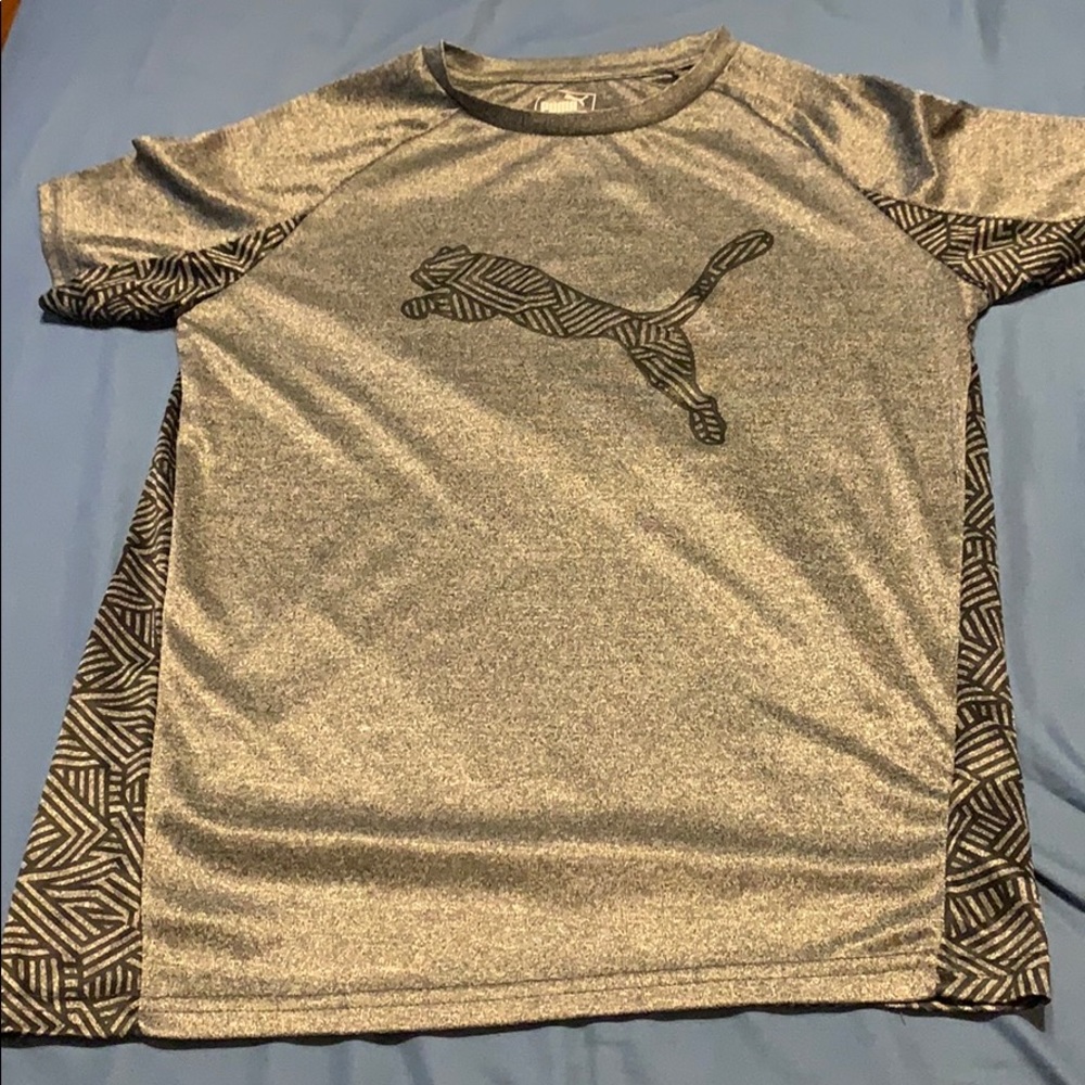 Lot of 4 boys Large t shirts.